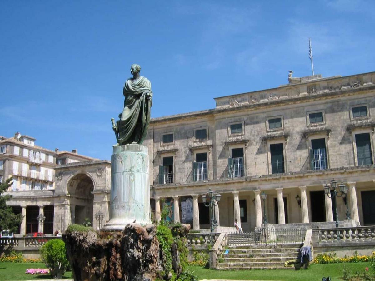 Aay- Best Corfu Town & Sea Apart 2Bedroom Renovated + Lift / Comfy&Design+Wifi 외부 사진